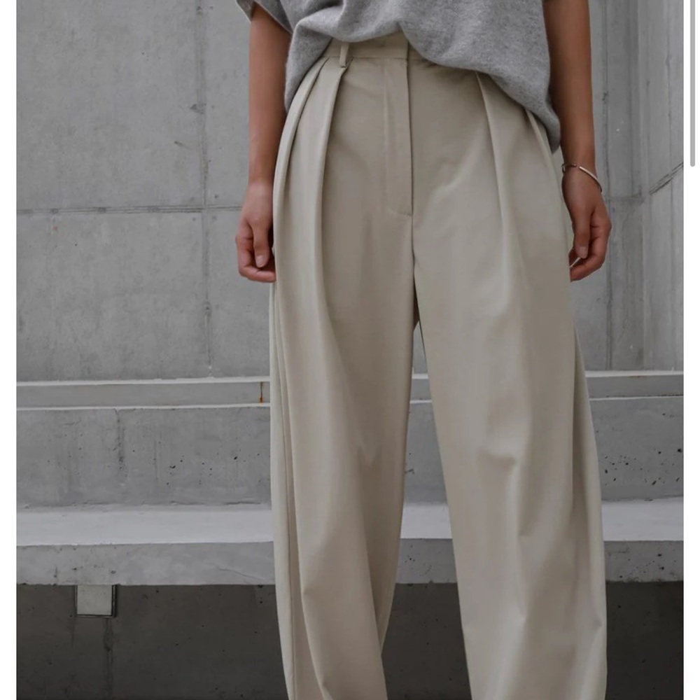 The Frankie Shop Wide-Leg Pleated Trousers — Beige/Taupe - Picture 7 of 7
